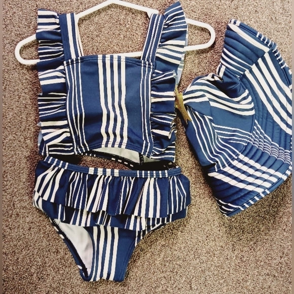 Jessica Simpson BABIES' STRIPE TWO-PIECE SWIMSUIT & HAT SET Size 18-24 Mths - Picture 3 of 6